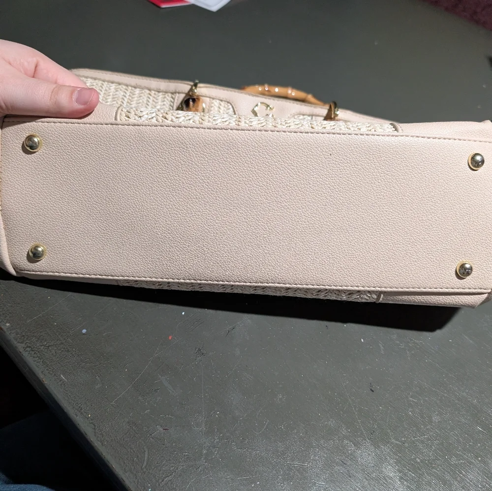 CWonder Cream Purse With Bamboo Handles 14.5Wx11.5Hx4D Stains As Shown - Picture 4 of 13